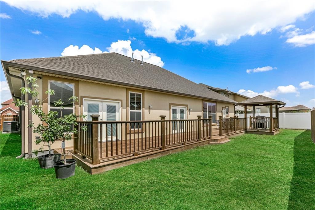 1818 Squirewood Drive Harvey LA 70058